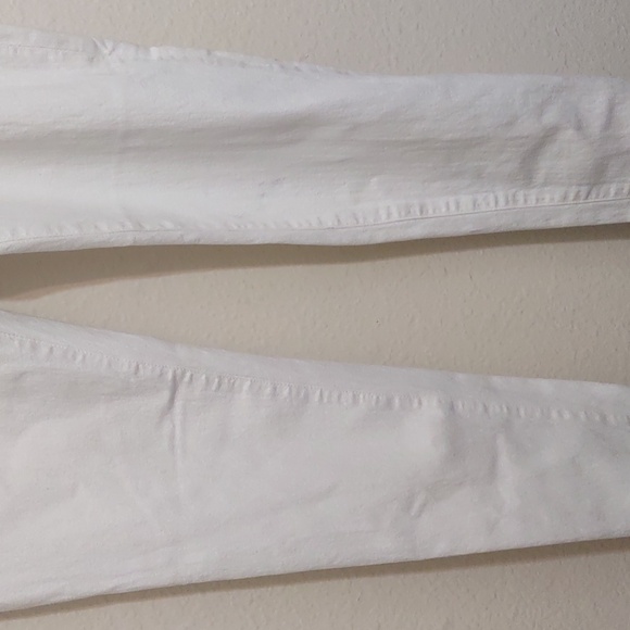 NWT ROCK AND REPUBLIC CARNAGE WHITE PANTS WITH BLACK ZIPPERS ON BACK SIZE 31 - Picture 5 of 15
